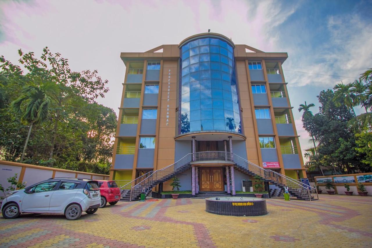 Hôtel Oyo 29778 Panchadeep Bhawan à Fālākāta Extérieur photo